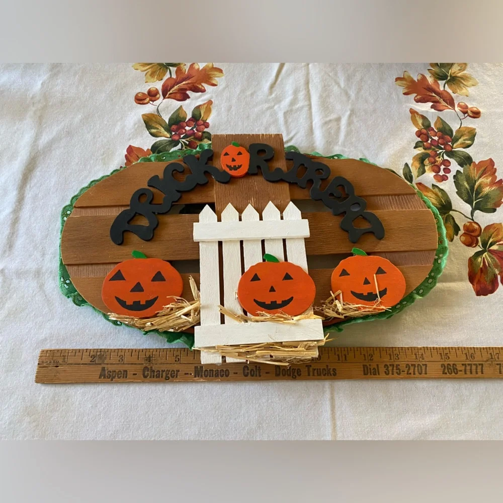 VTG WoodenHalloween Homemade